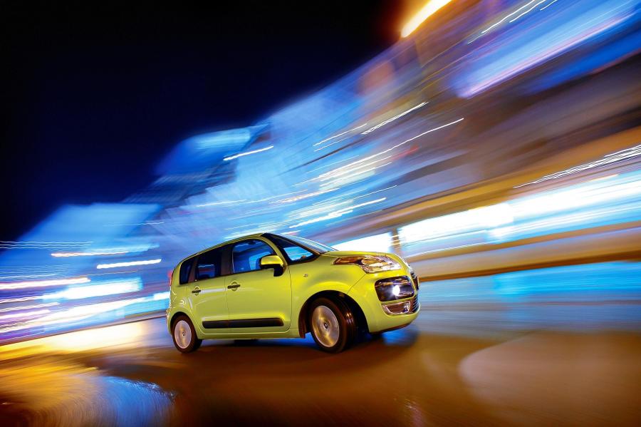  Citroen C3 Picasso 2009 года  (фото 101 из 242)